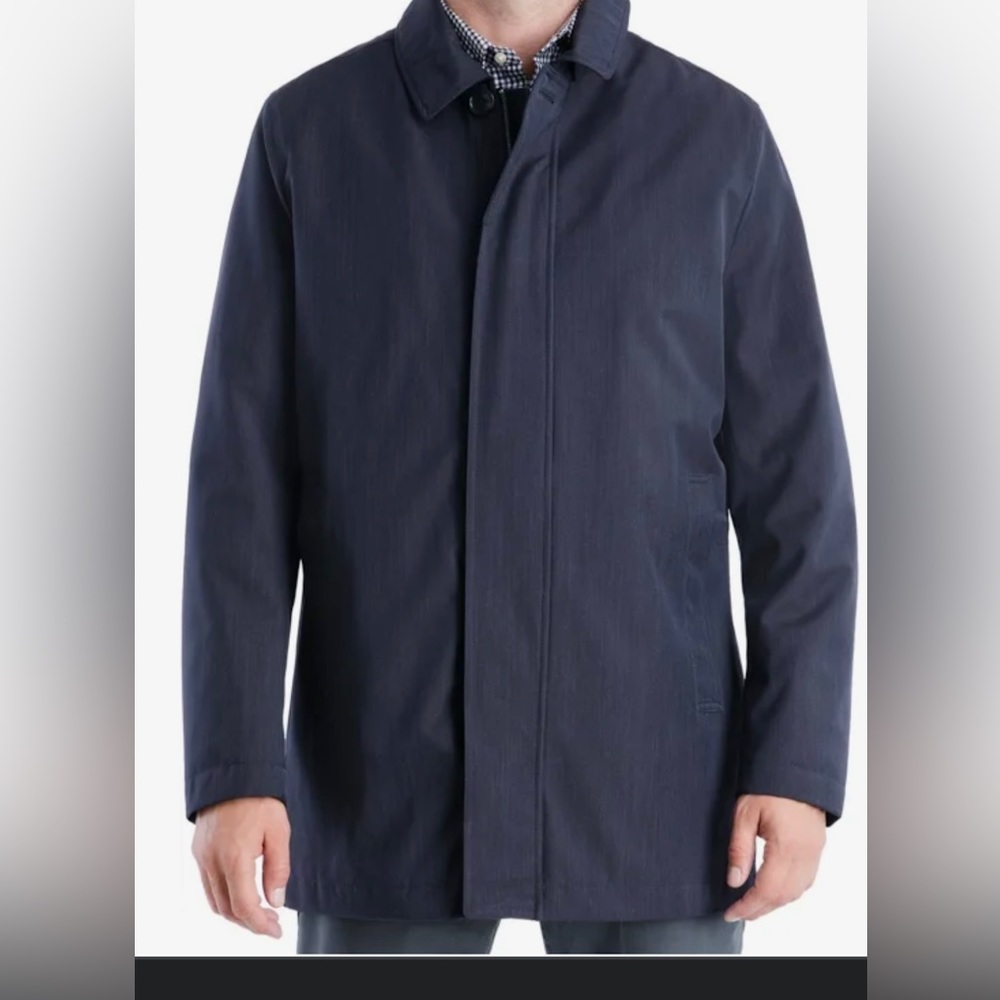 Michael Kors Men's Blue
Byron Collared Slim-Fit Raincoat
Jacket
